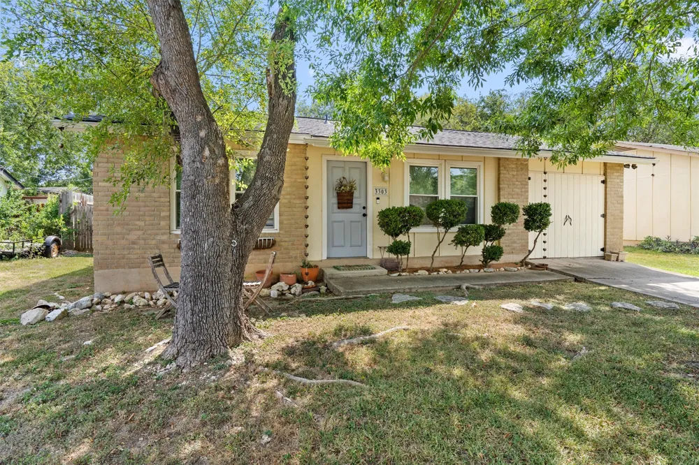 3303 Plantation Road Austin, TX 78745