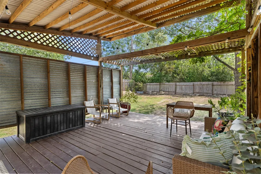 3303 Plantation Road Austin, TX 78745