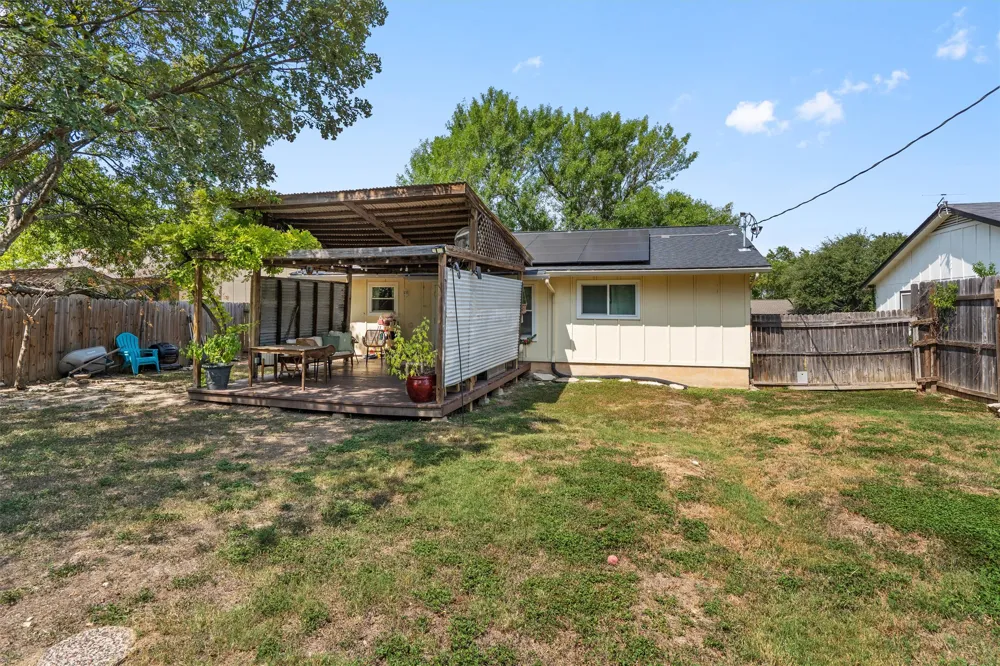 3303 Plantation Road Austin, TX 78745
