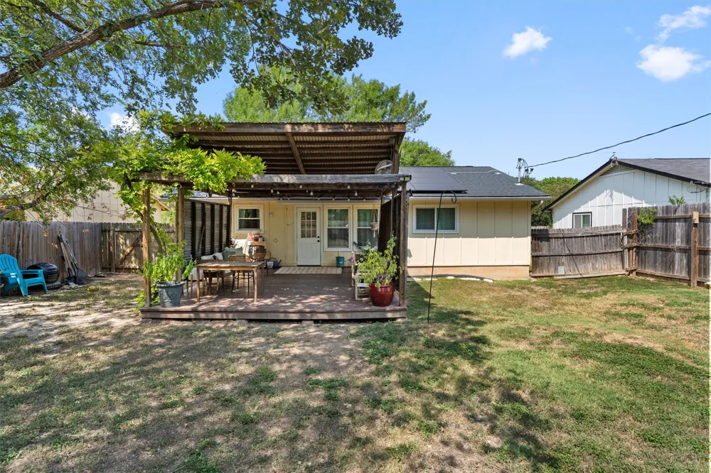 3303 Plantation Road Austin, TX 78745