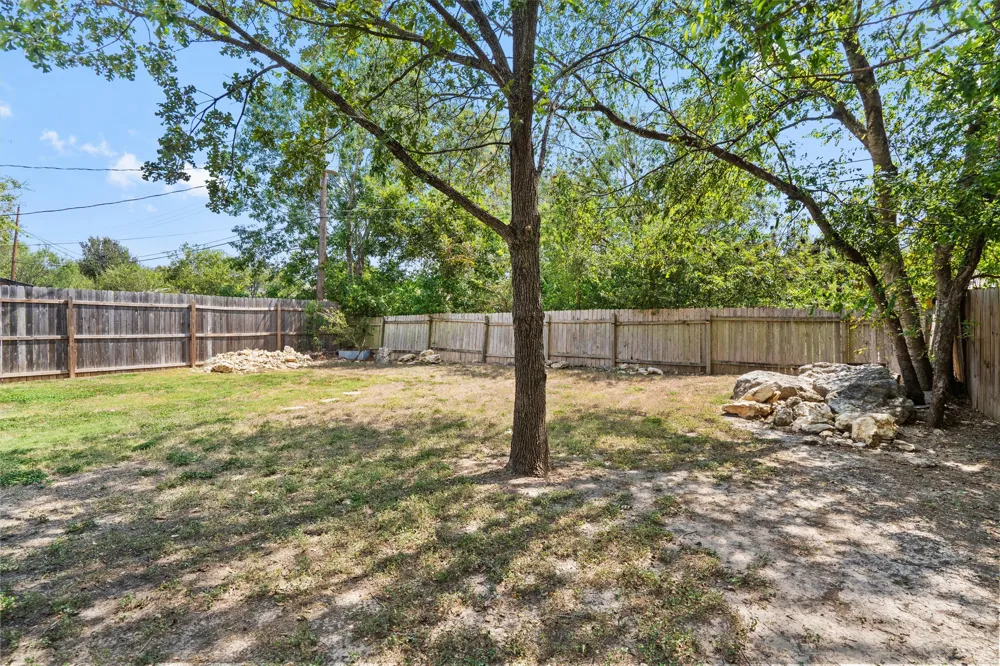 3303 Plantation Road Austin, TX 78745