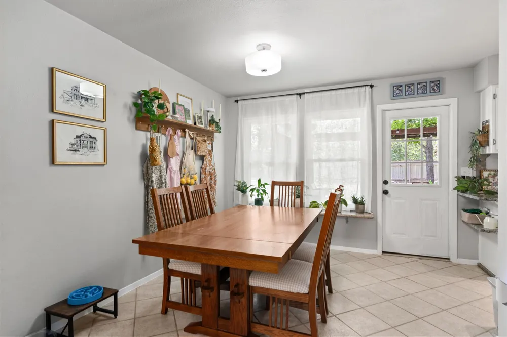 3303 Plantation Road Austin, TX 78745