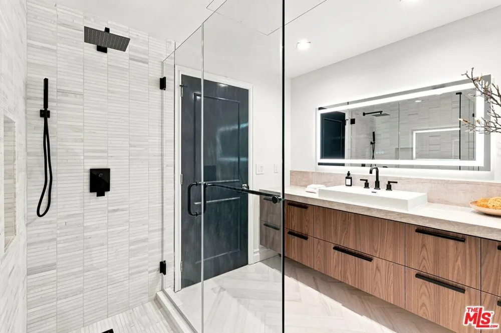 10580 Wilshire Boulevard #36 Los Angeles, CA 90024