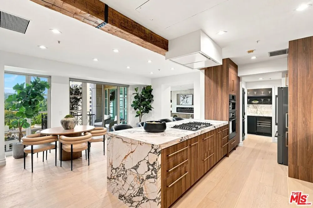 10580 Wilshire Boulevard #36 Los Angeles, CA 90024