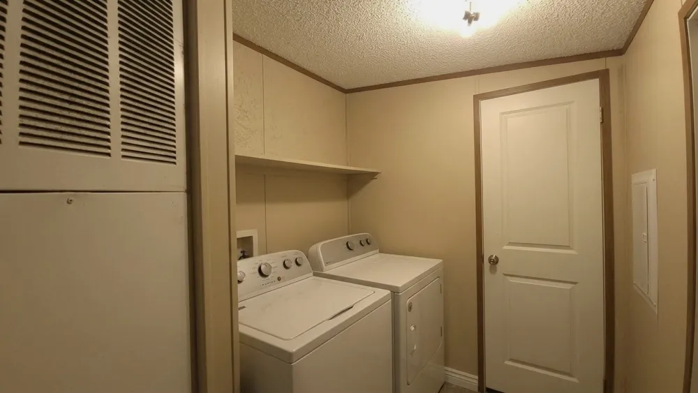 305 Thompson Lane Dale, TX 78616