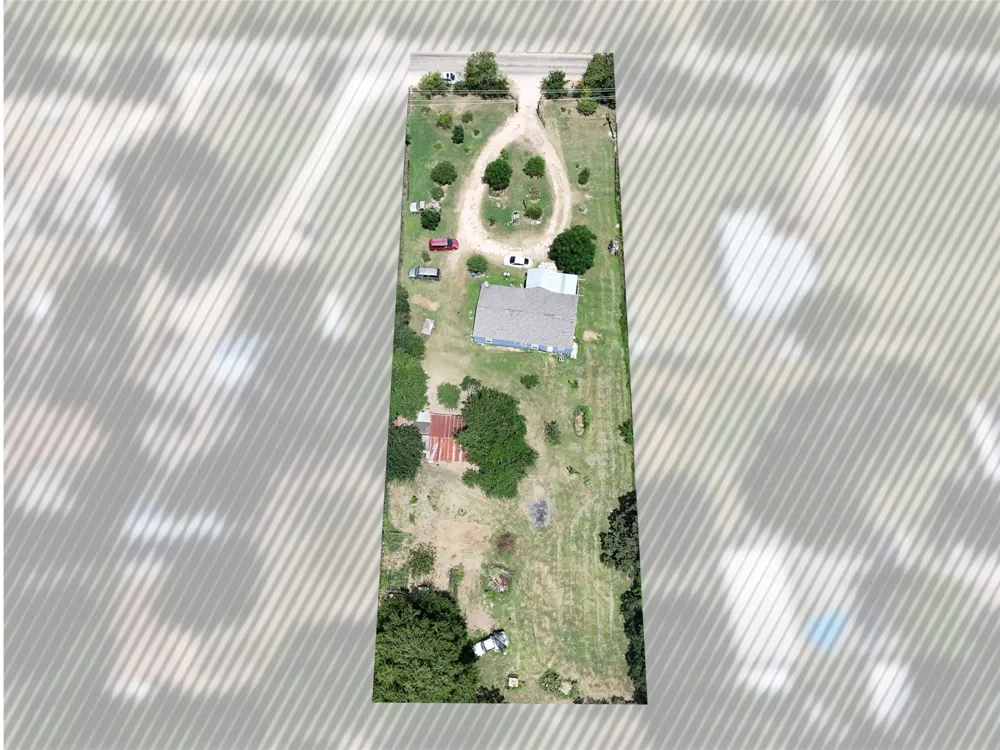 305 Thompson Lane Dale, TX 78616