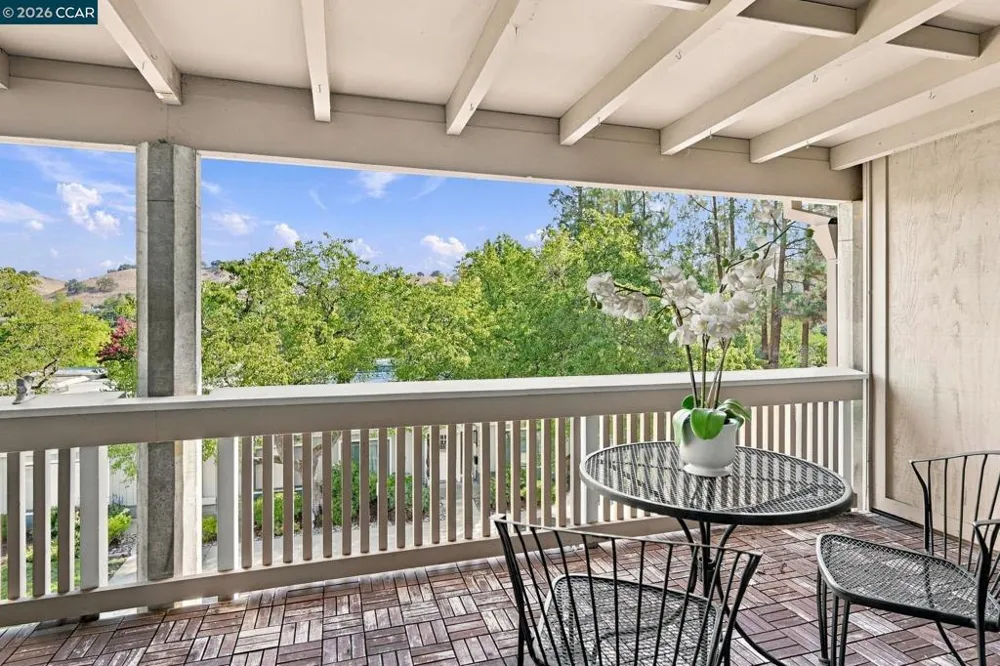 1132 Running Springs Rd #7 Walnut Creek, CA 94595