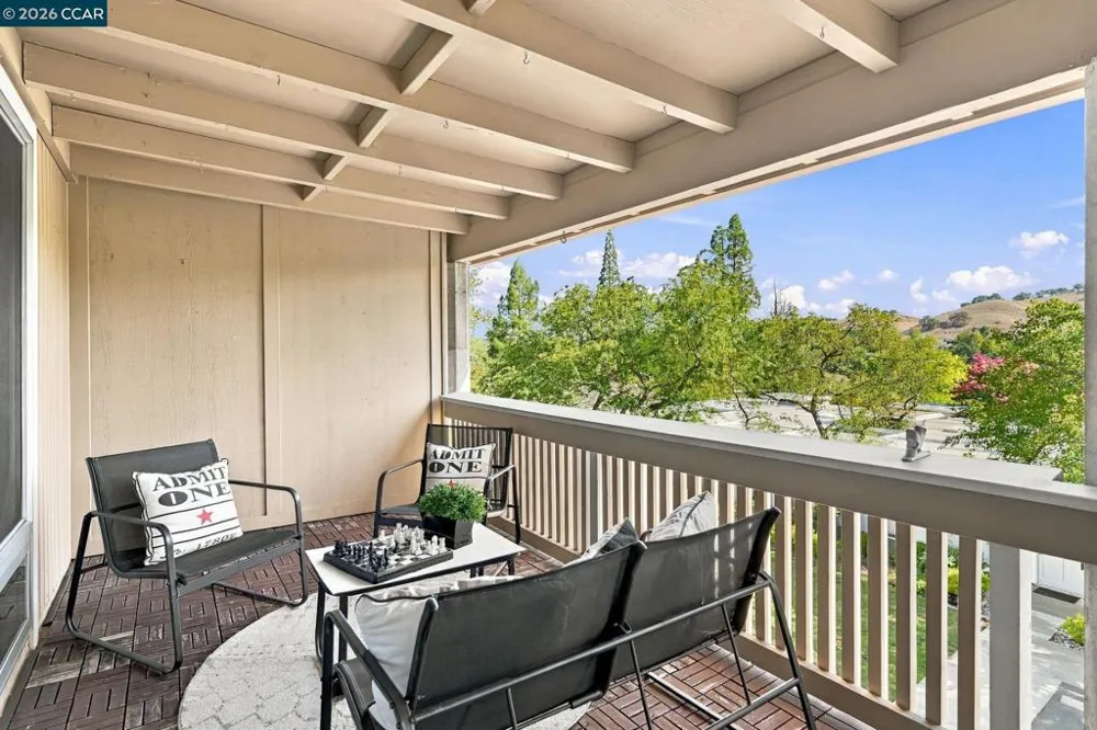1132 Running Springs Rd #7 Walnut Creek, CA 94595
