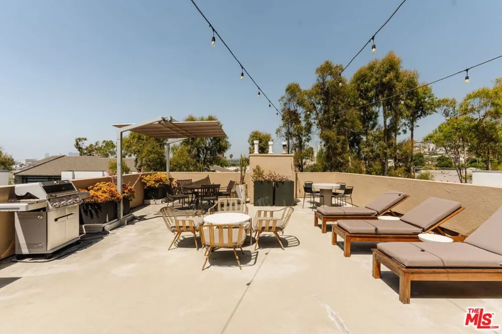 750 Kings Road #315 Los Angeles, CA 90069