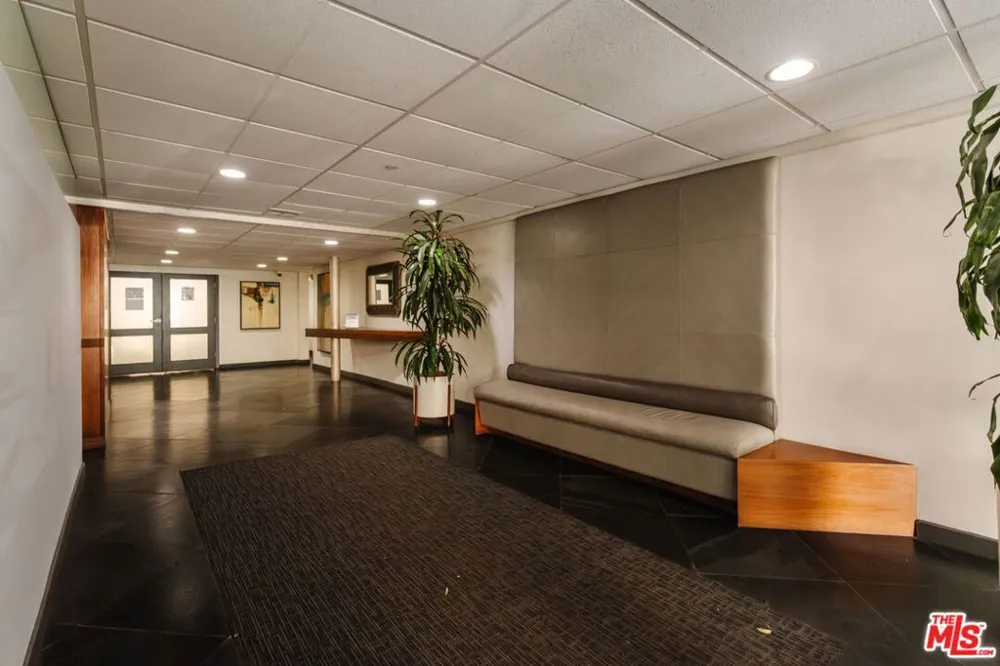 750 Kings Road #315 Los Angeles, CA 90069