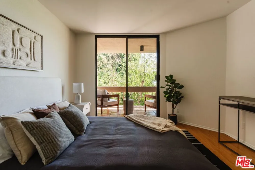 750 Kings Road #315 Los Angeles, CA 90069