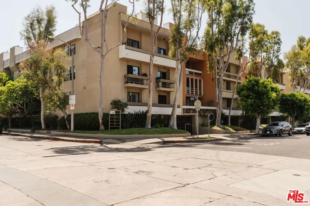 750 Kings Road #315 Los Angeles, CA 90069