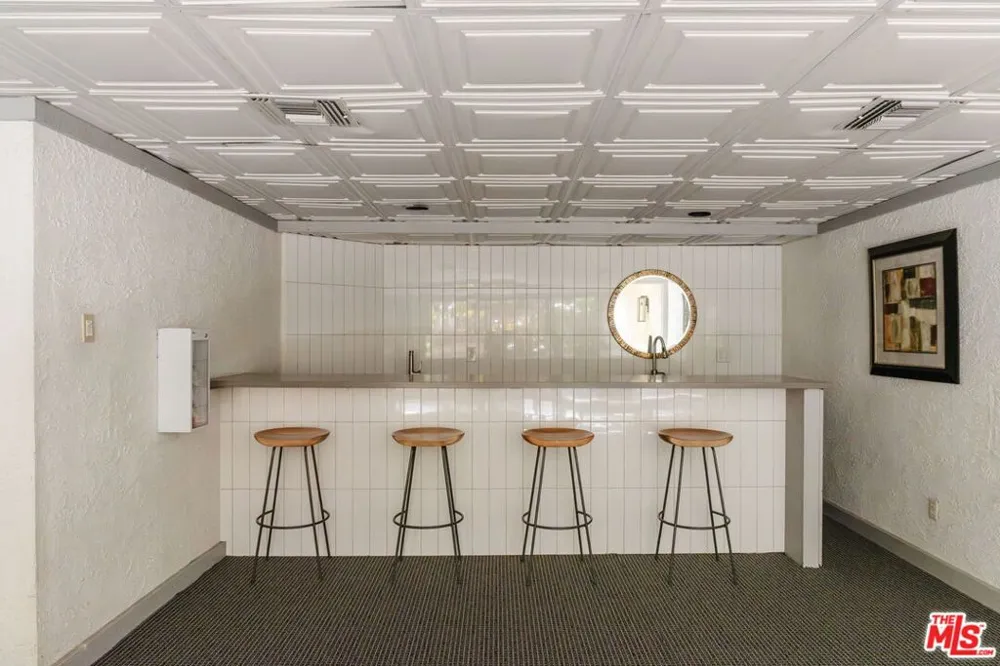 750 Kings Road #315 Los Angeles, CA 90069