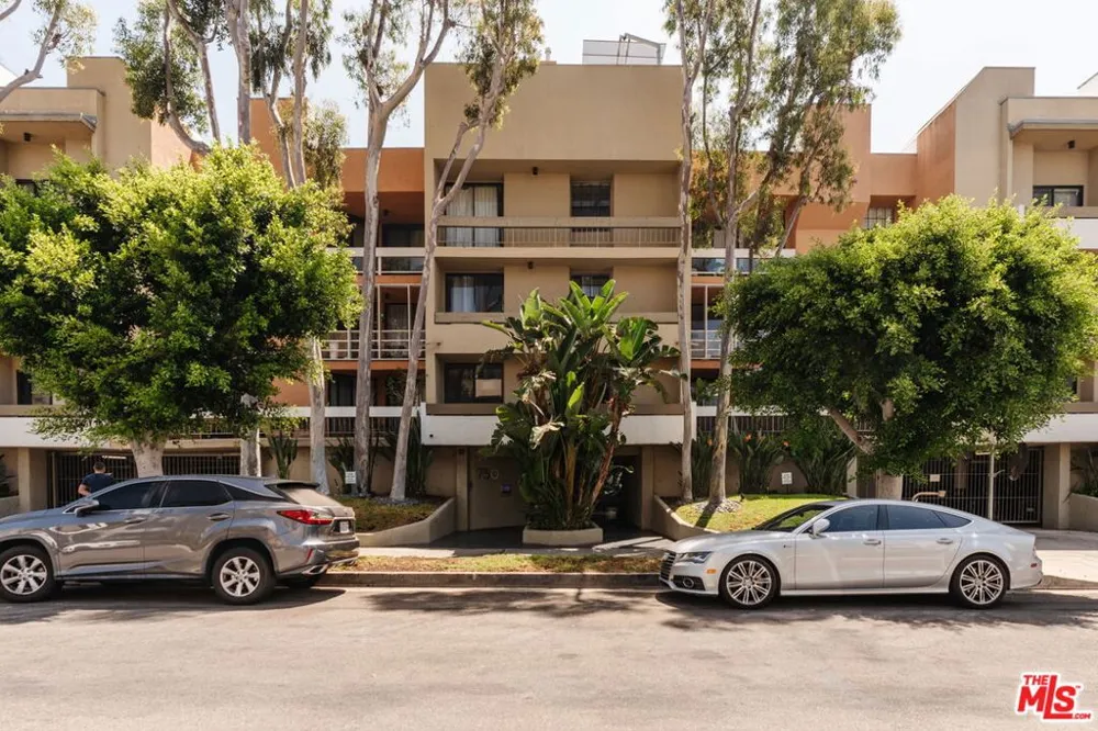 750 Kings Road #315 Los Angeles, CA 90069