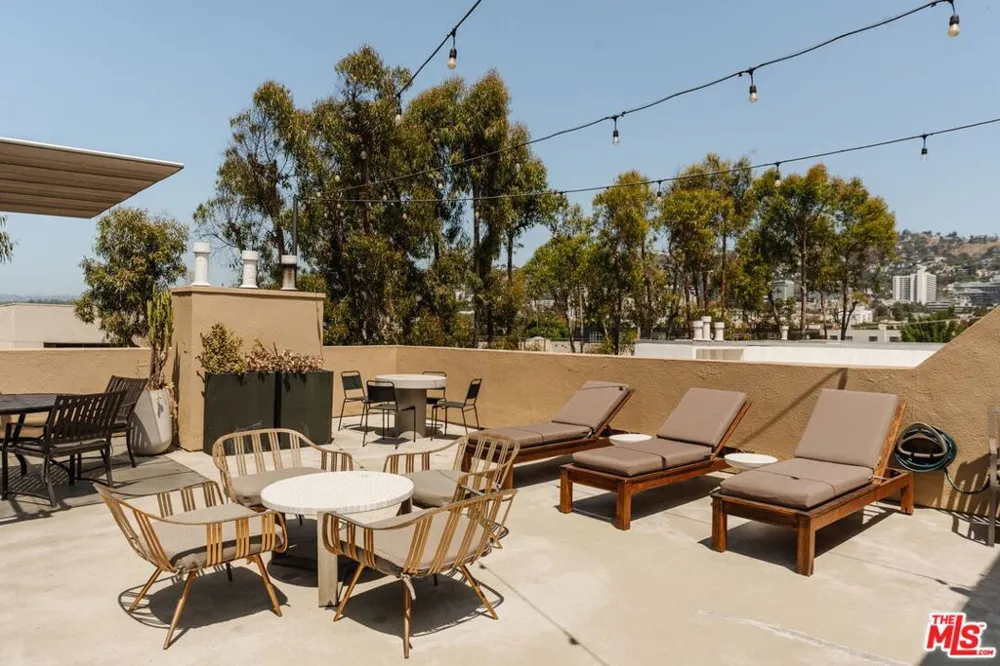 750 Kings Road #315 Los Angeles, CA 90069