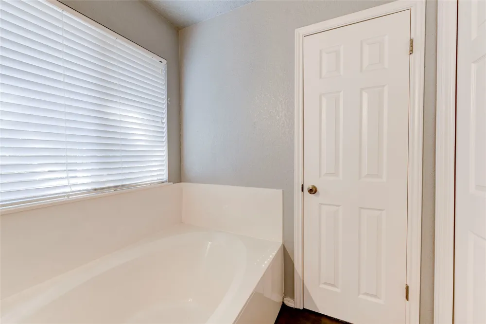 16913 Langland Road Pflugerville, TX 78660