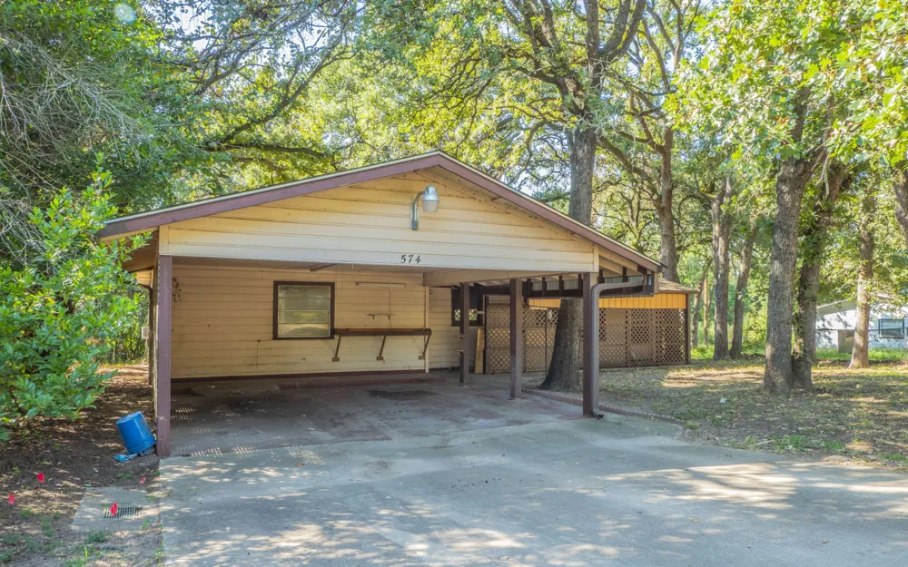 574 Oaklawn Drive Rockdale, TX 76567