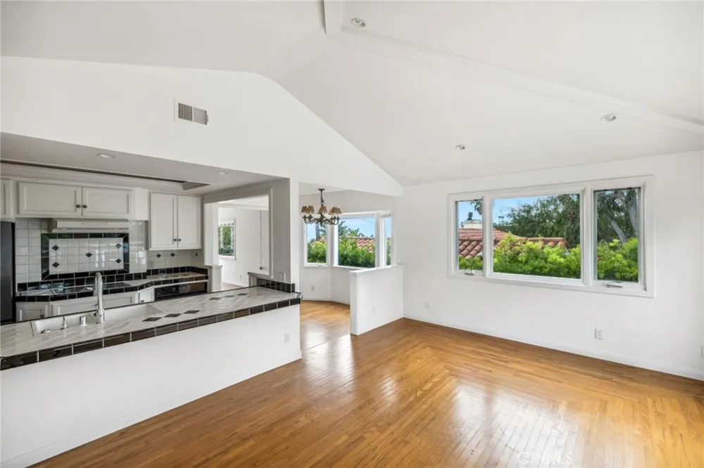 227 Ledroit Street Laguna Beach, CA 92651