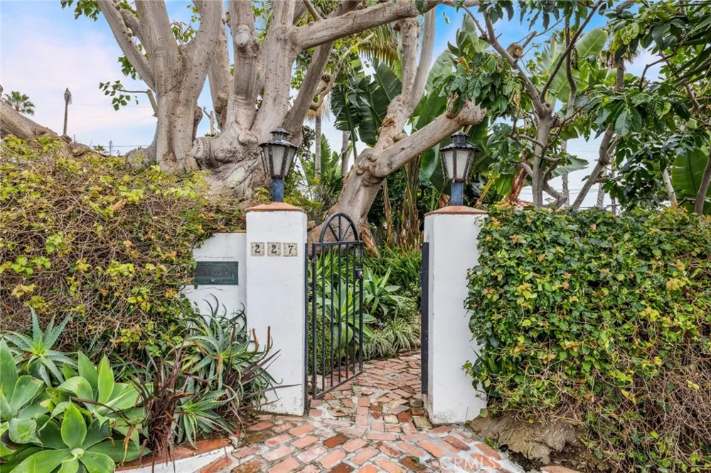 227 Ledroit Street Laguna Beach, CA 92651