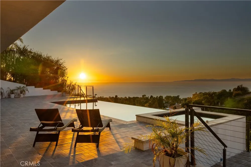 1565 Via Leon Palos Verdes Estates, CA 90274