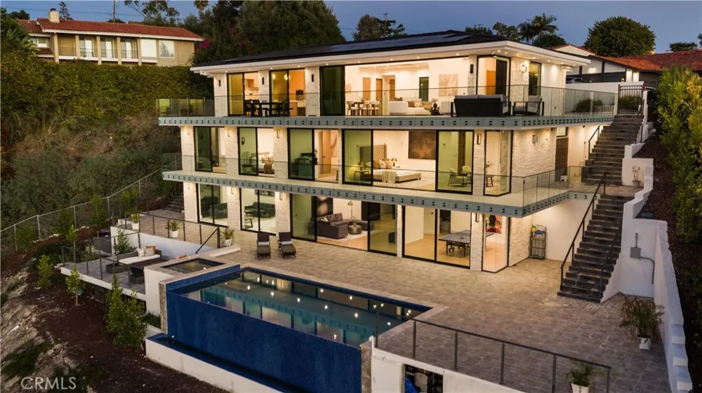 1565 Via Leon Palos Verdes Estates, CA 90274