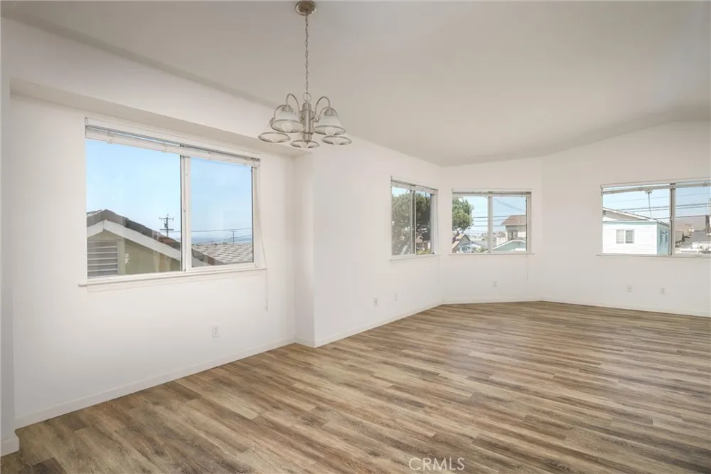 580 Avalon Street Morro Bay, CA 93442