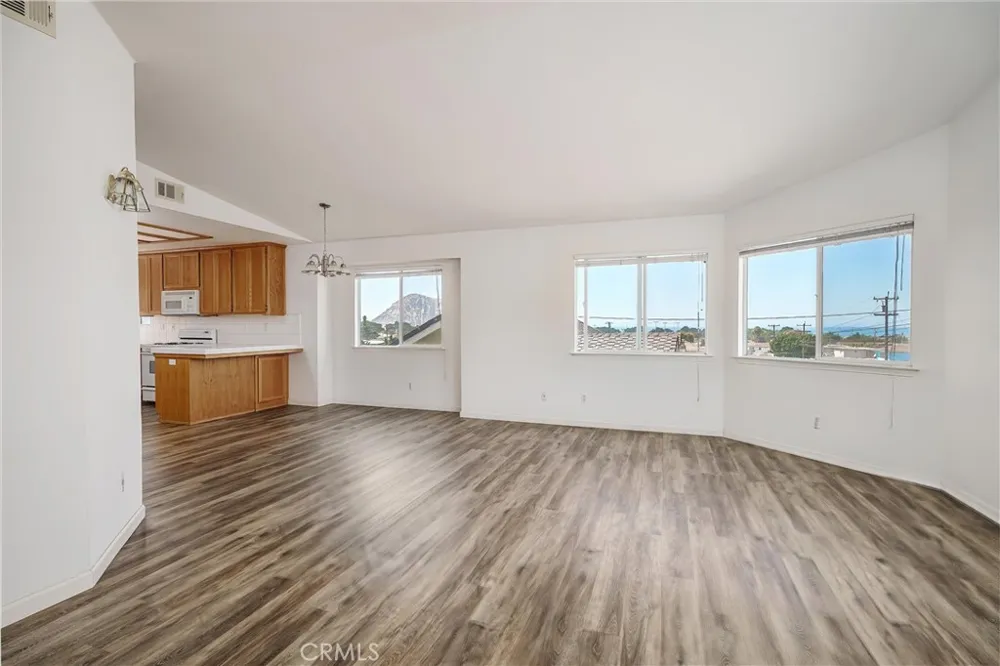 580 Avalon Street Morro Bay, CA 93442