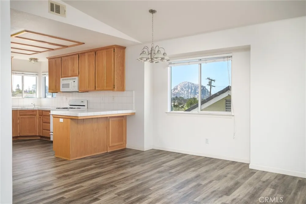 580 Avalon Street Morro Bay, CA 93442