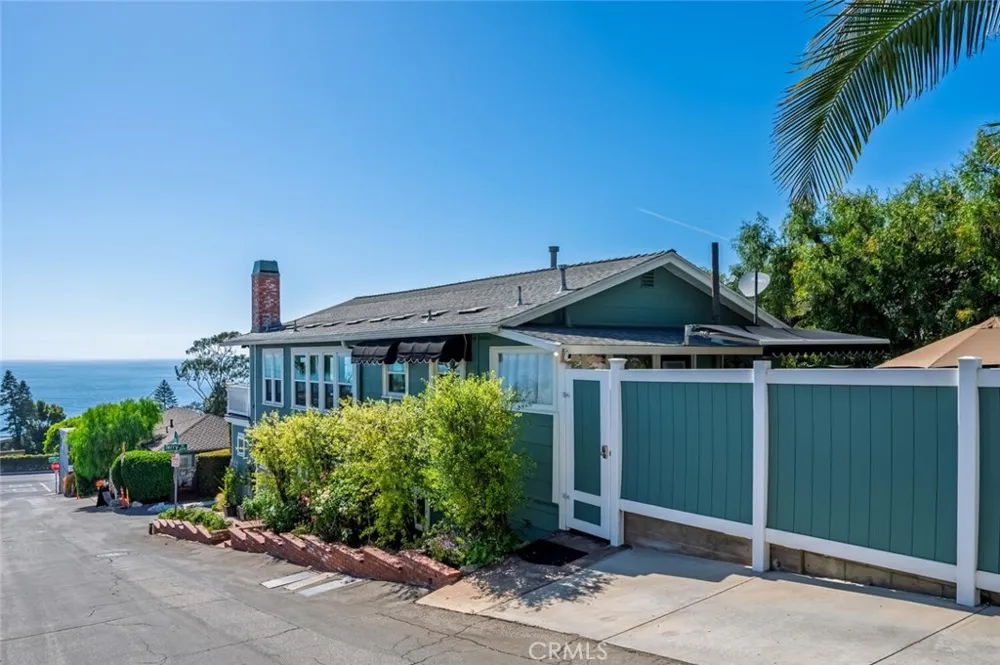 2896 Terry Rd Laguna Beach, CA 92651