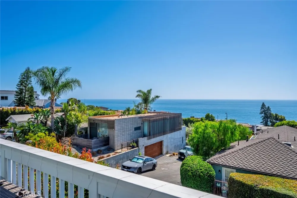 2896 Terry Rd Laguna Beach, CA 92651
