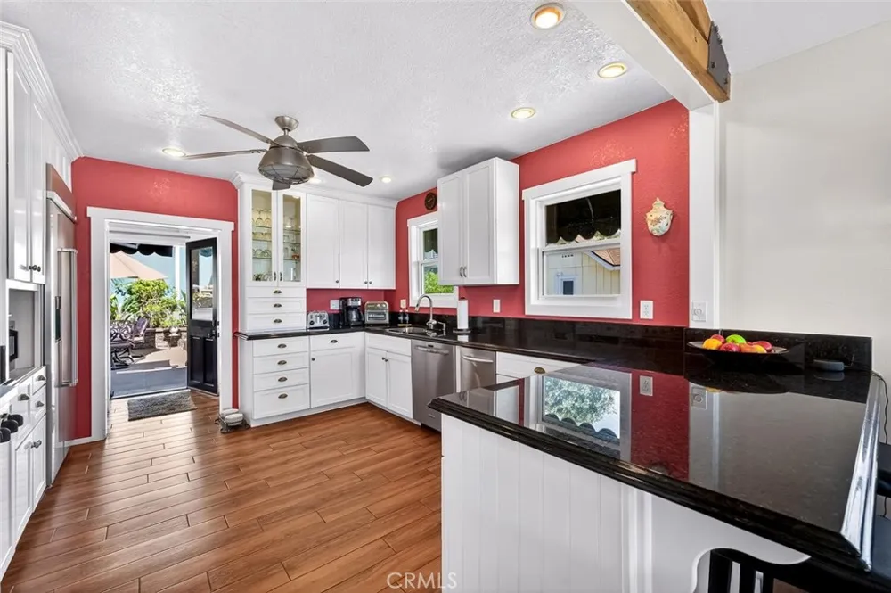 2896 Terry Rd Laguna Beach, CA 92651