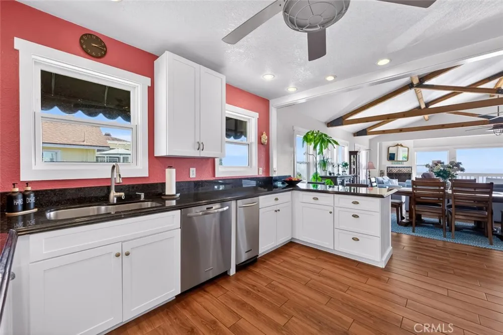 2896 Terry Rd Laguna Beach, CA 92651