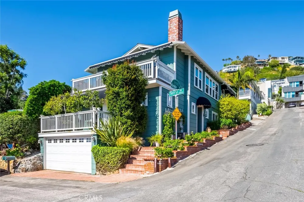 2896 Terry Rd Laguna Beach, CA 92651