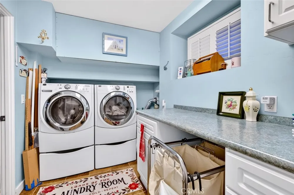 2896 Terry Rd Laguna Beach, CA 92651
