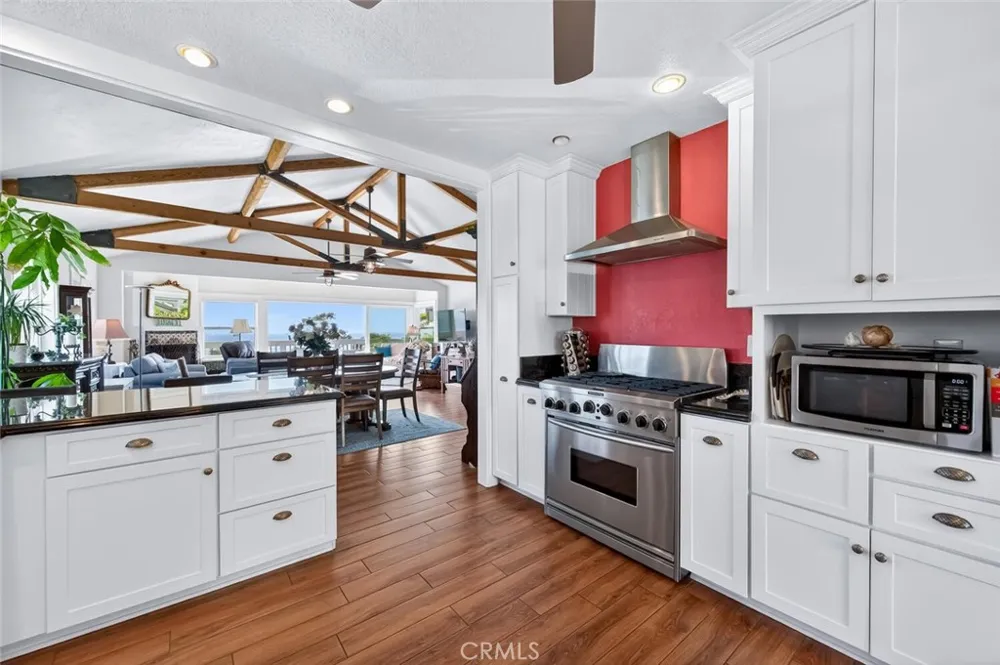 2896 Terry Rd Laguna Beach, CA 92651