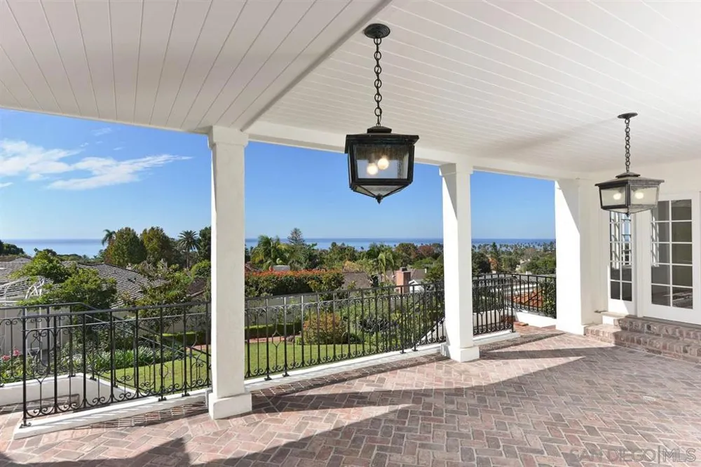 6028 Folsom La Jolla, CA 92037