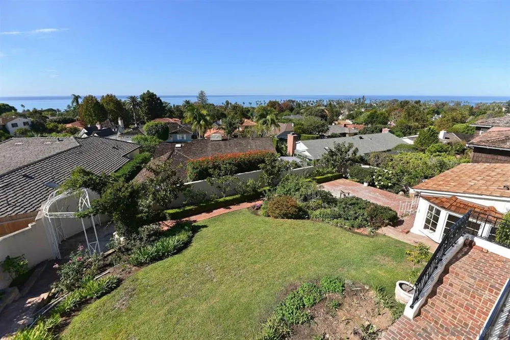 6028 Folsom La Jolla, CA 92037