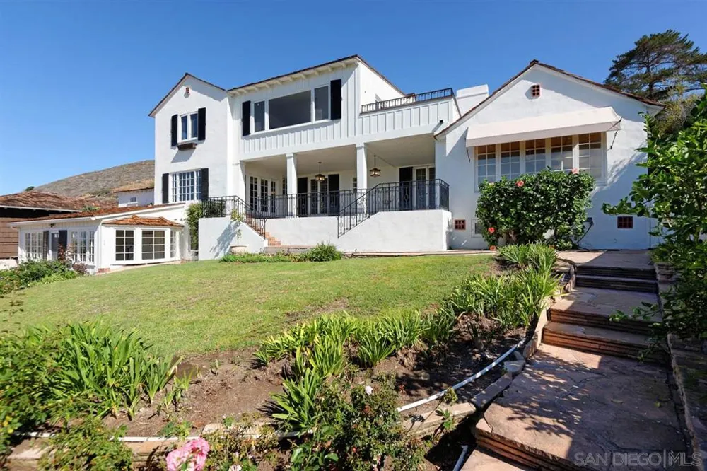 6028 Folsom La Jolla, CA 92037