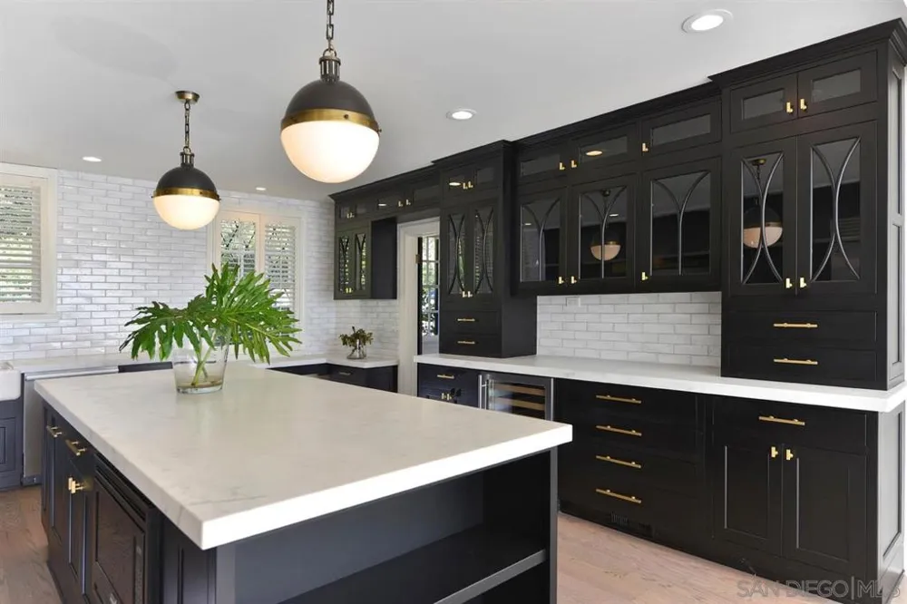 6028 Folsom La Jolla, CA 92037