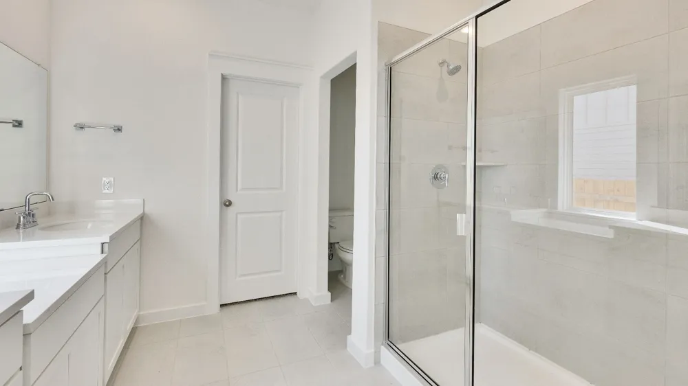 512 Bloomington Loop Hutto, TX 78634