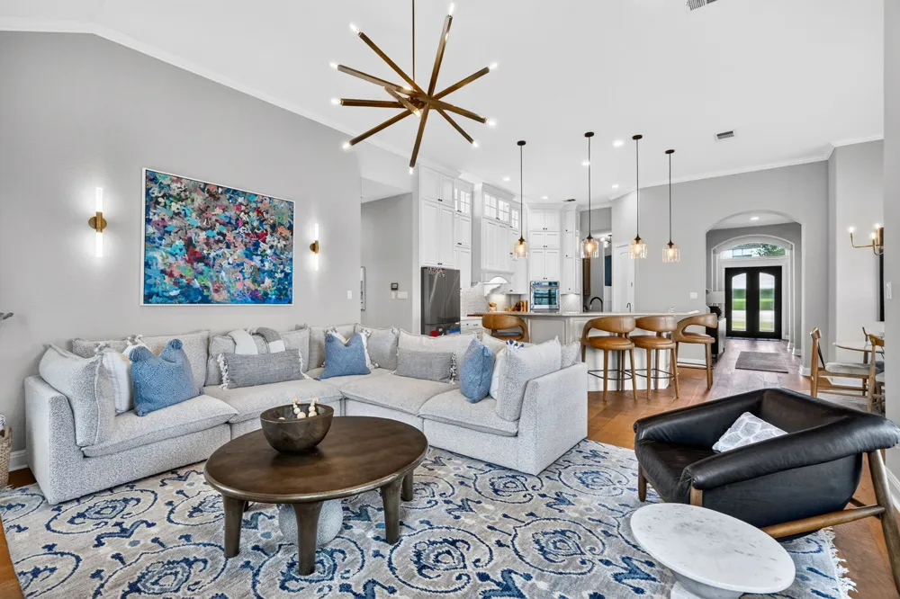 402 Aria Drive Austin, TX 78738