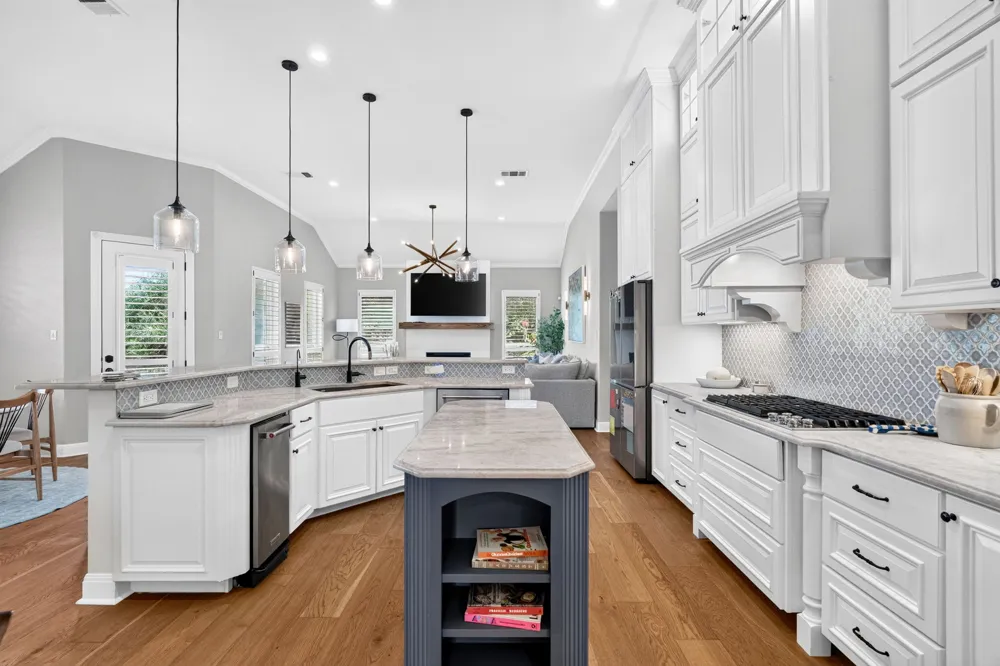 402 Aria Drive Austin, TX 78738