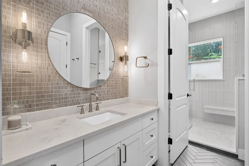402 Aria Drive Austin, TX 78738