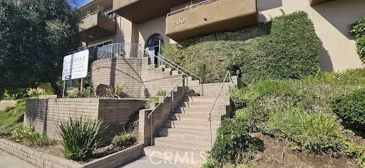 209 S Prospect Avenue #105 Redondo Beach, CA 90277