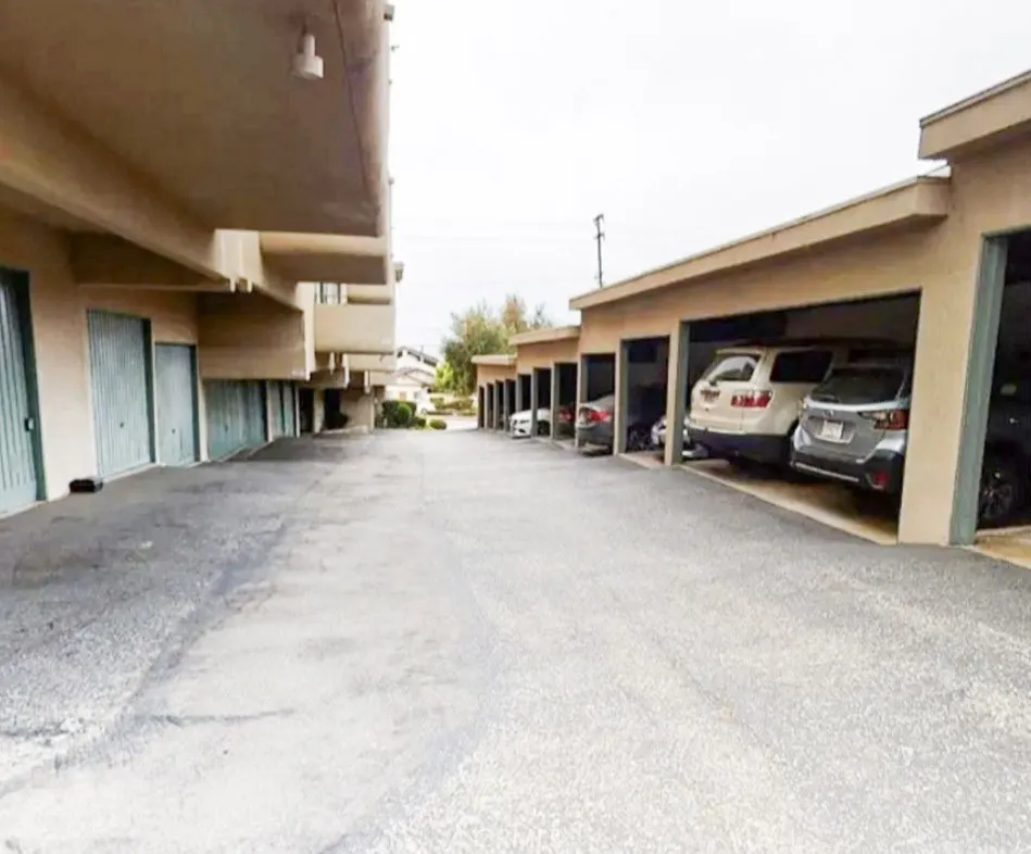 209 S Prospect Avenue #105 Redondo Beach, CA 90277