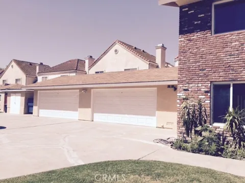 8803 Cedar