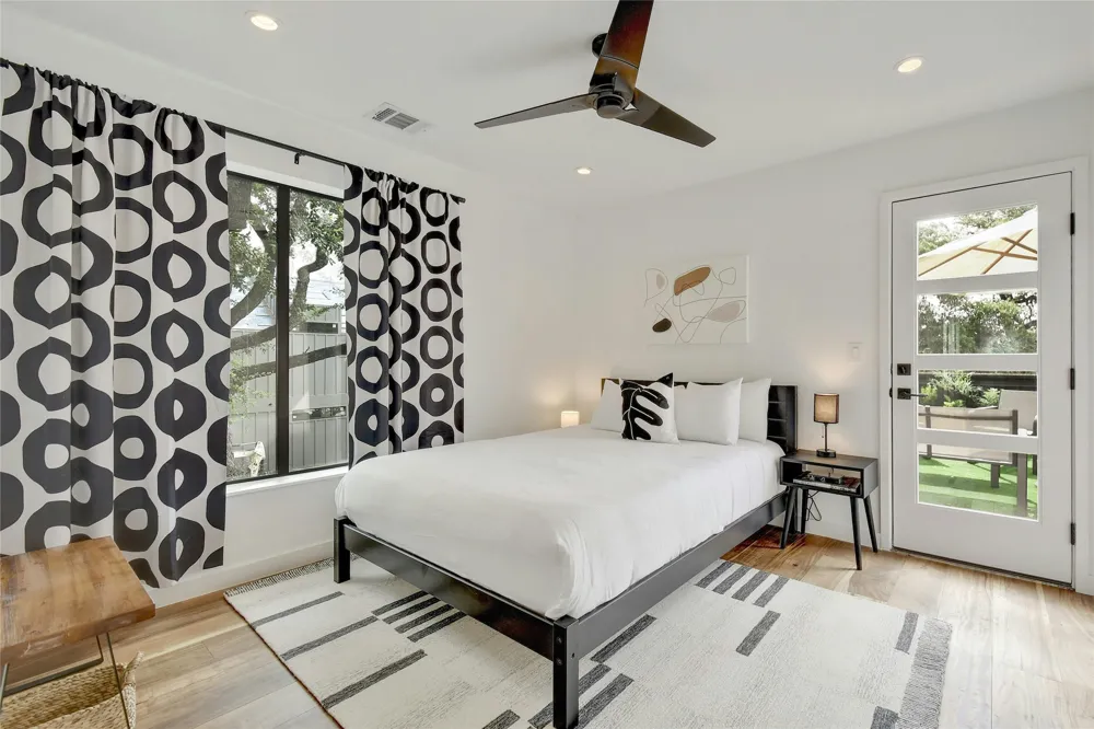1605 Chelsea Lane Austin, TX 78704