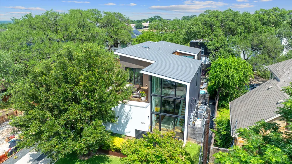 1605 Chelsea Lane Austin, TX 78704