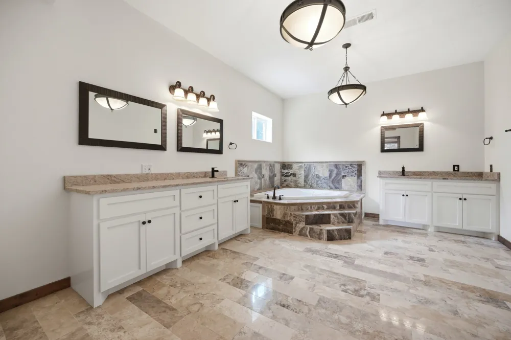 2410 FM 1680 Moulton, TX 77975
