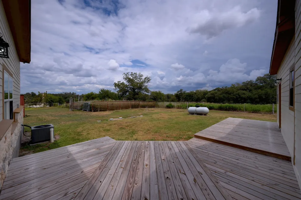 2410 FM 1680 Moulton, TX 77975